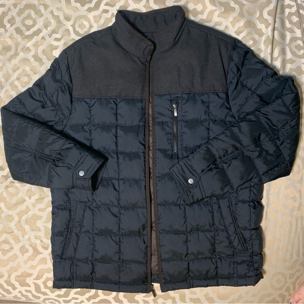 Round tree and Yorke Men’s Jacket. Size XL Tall.
